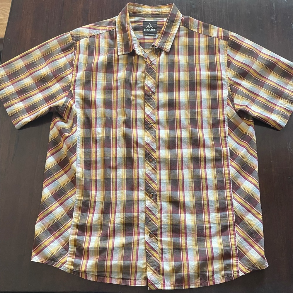 Prana metal snap buttons shirt